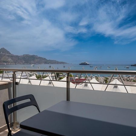 Apple House Lägenhet Giardini Naxos Exteriör bild